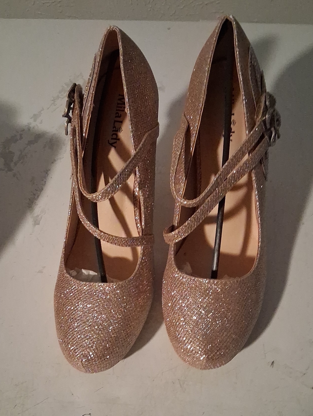 Mila Lady Rose Gold Glitter Cross Strap Mary Jane Heels NIB Size 11 - Picture 2 of 15